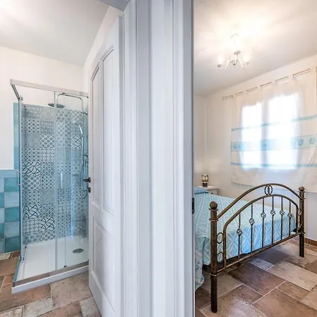 Будинок відпочинку Ely House Віллазімьюс