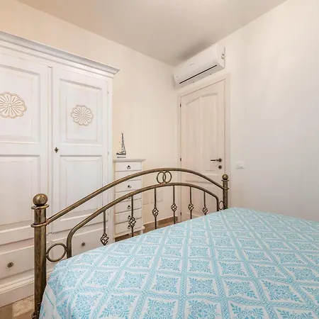 Ely House Будинок відпочинку *